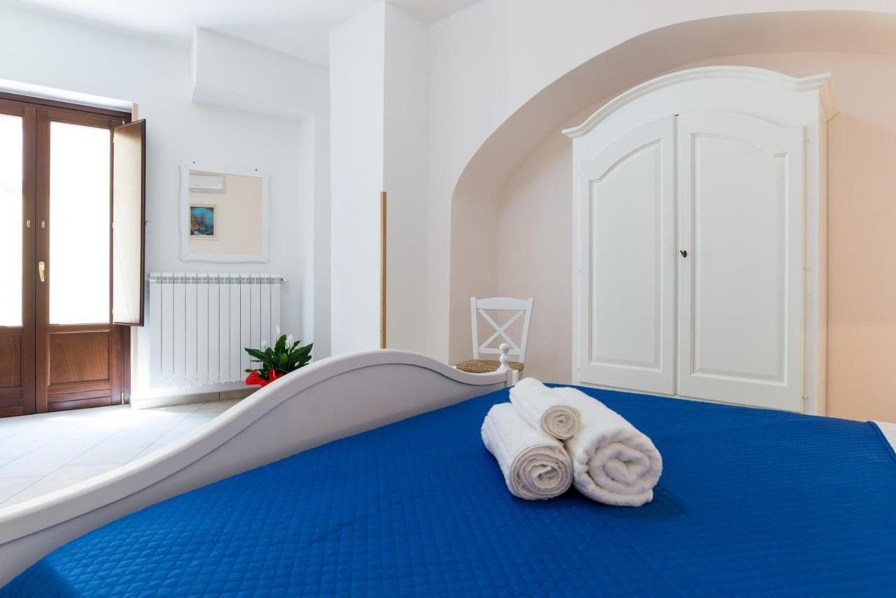Casa Vacanza Rosy Di Guida Rosy Giungano Eksteriør billede