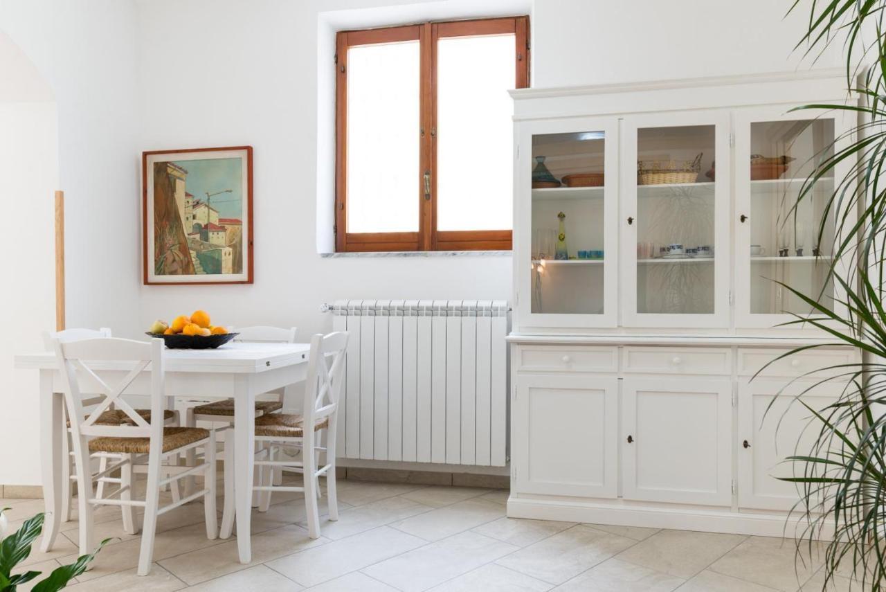 Casa Vacanza Rosy Di Guida Rosy Giungano Eksteriør billede
