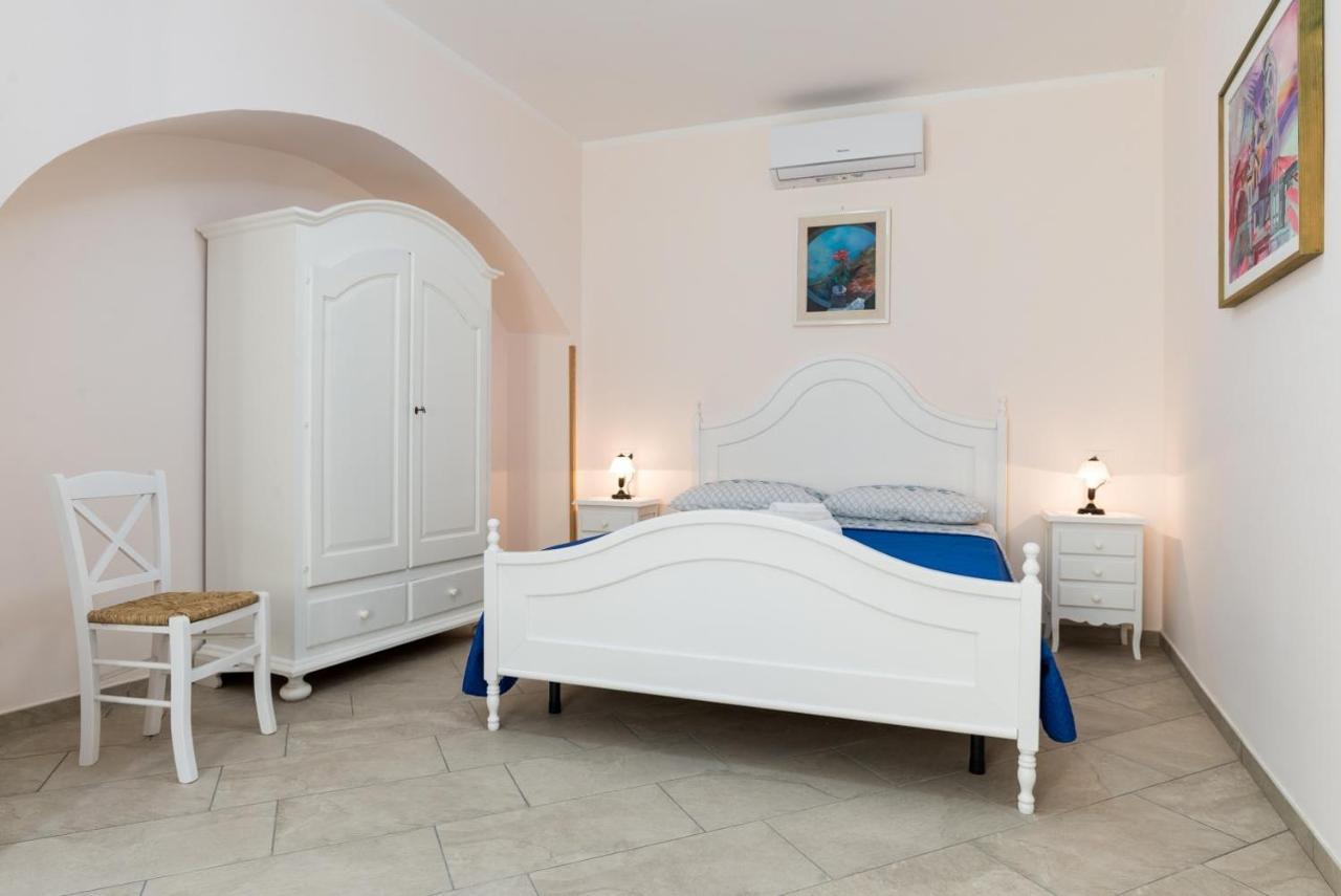 Casa Vacanza Rosy Di Guida Rosy Giungano Eksteriør billede