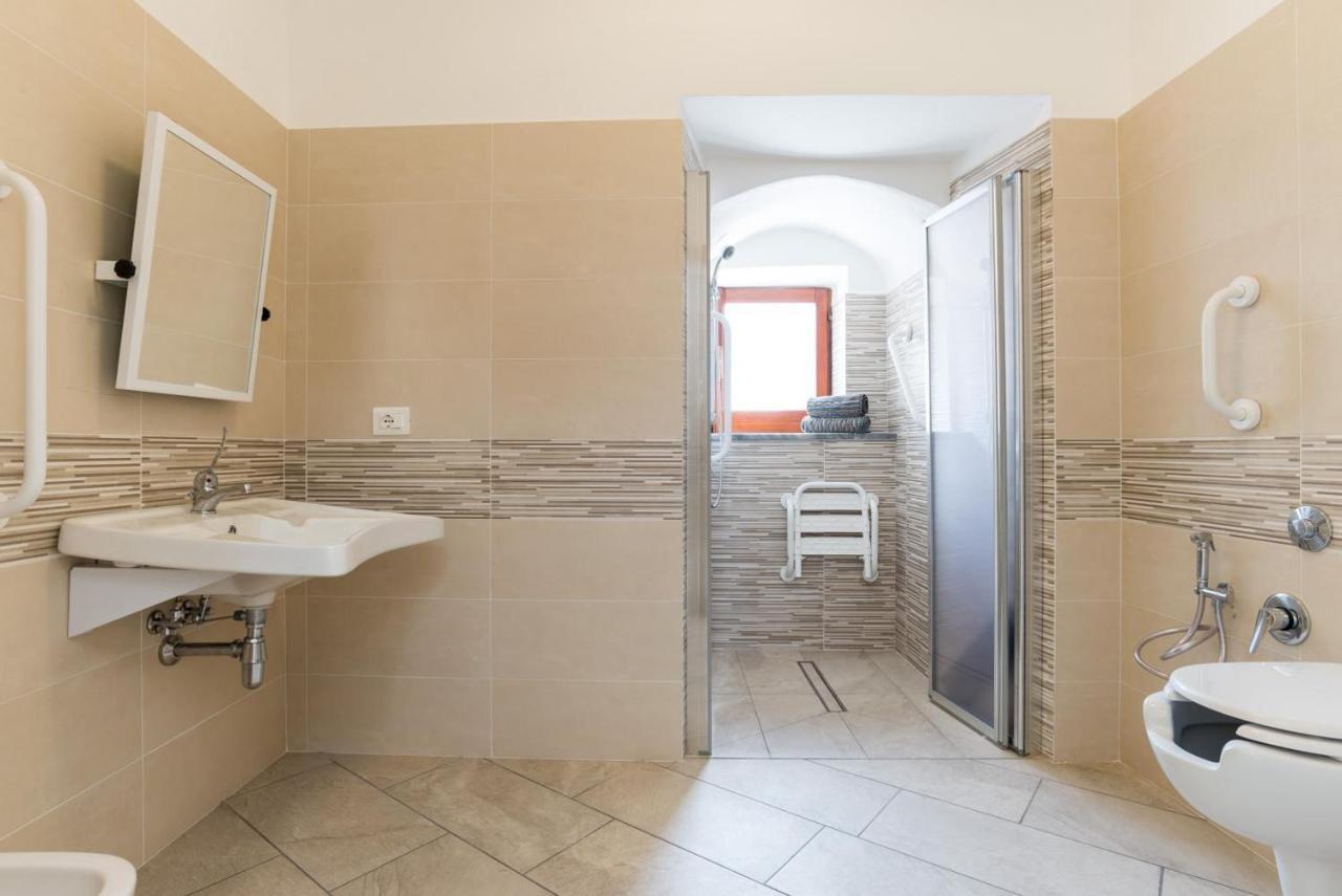 Casa Vacanza Rosy Di Guida Rosy Giungano Eksteriør billede